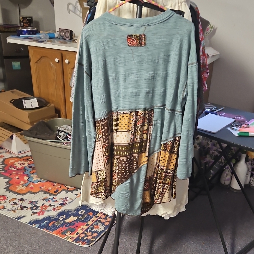 POL Teal and Multicolor Patchwork Blouse - Picture 6 of 8